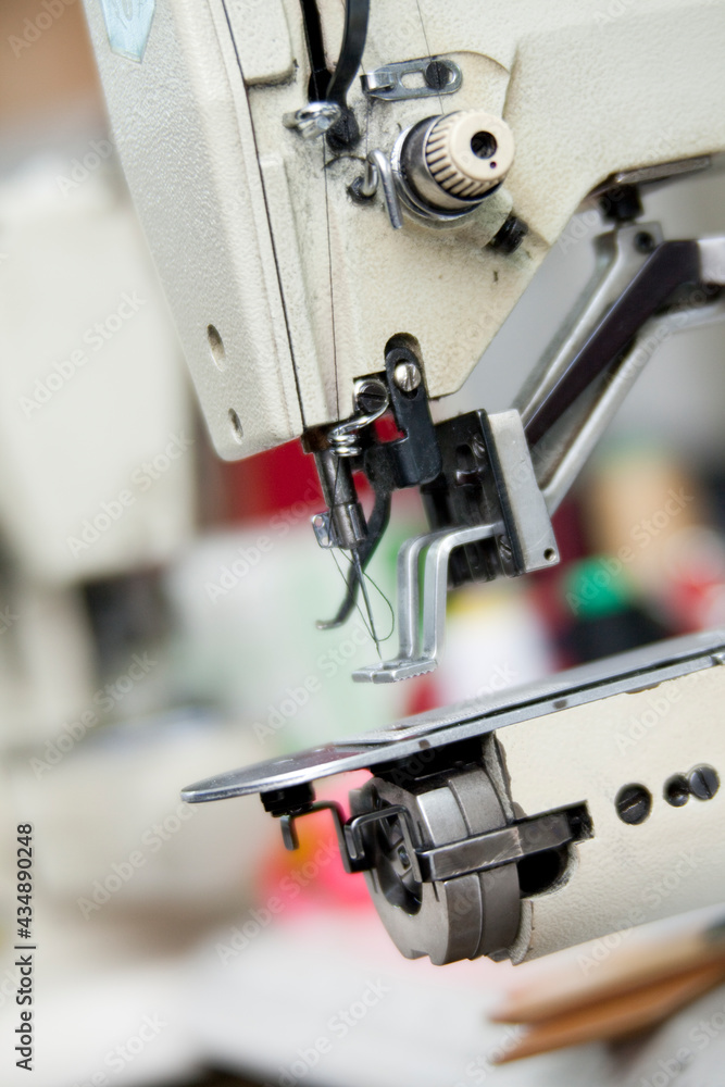 Sewing machine workshop