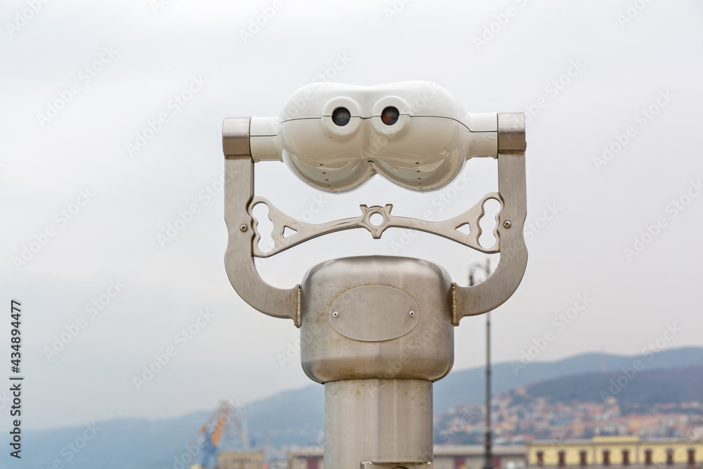 Binocular Optic View Italy