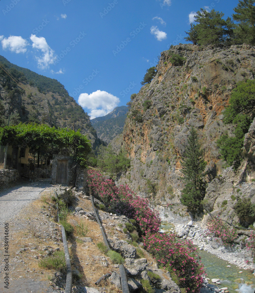 Die Samaria-Schlucht auf Kreta im Frühling 