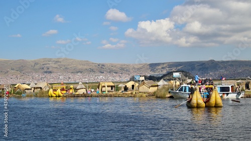 In Navigazione sul lago Titicaca photo