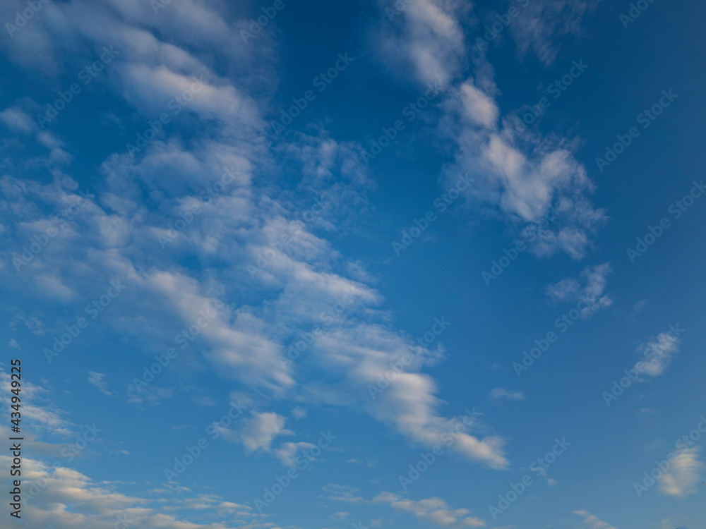 minimal blue light high cloudy fresh air gradient