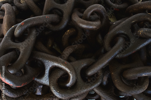 Close up de cadenas de barco antiguo © Daniel Saldaña