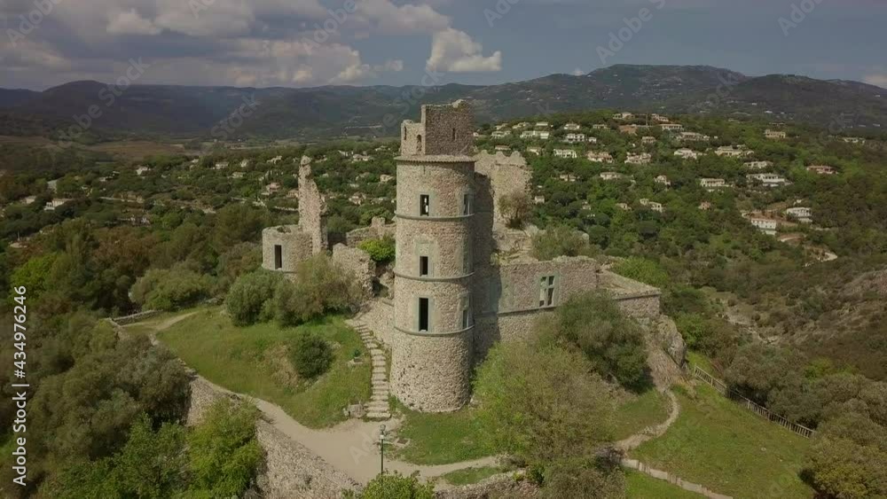 Chateau de Grimaud Chateau de Grimaud