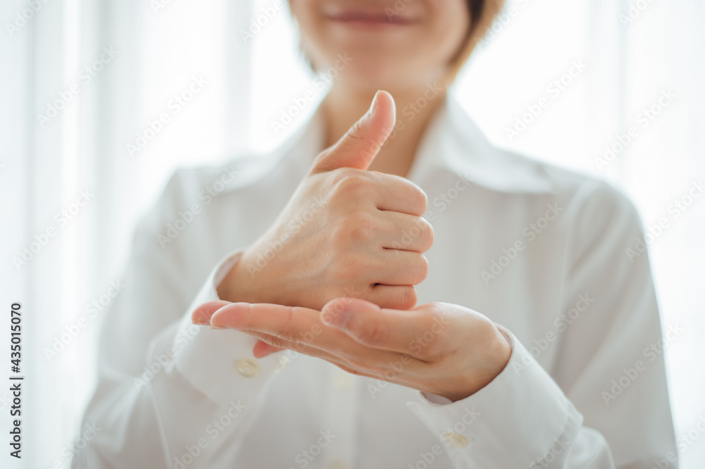 手話 女性 尊敬 Stock 写真 Adobe Stock 手話 女性 尊敬 Stock 写真 Adobe Stock