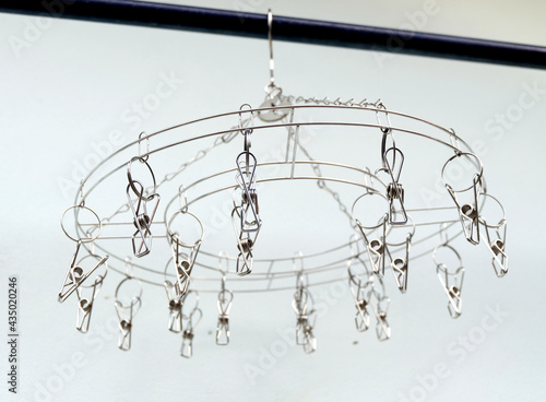 Round metal clothes hanger for drying clothes outside