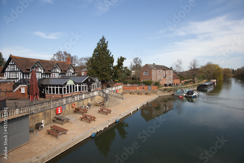 Views of The River Thames at Wallingford, Oxfordshire in the UK photo