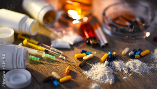 Fotografie Addictive substances, including alcohol, cigarettes and drugs