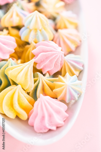 Unicorn meringue cookies