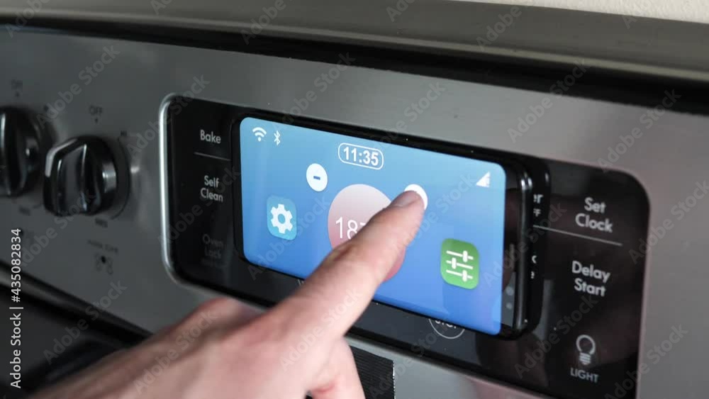 Changing the temperature of a smart oven with a touch screen display Changing the temperature of a smart oven with a touch screen display