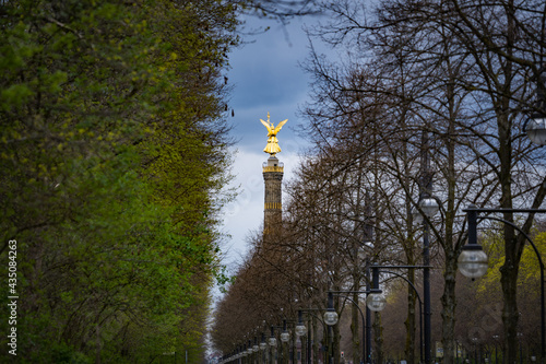 Photography view on Victory Column in berlin from the tiergarten park