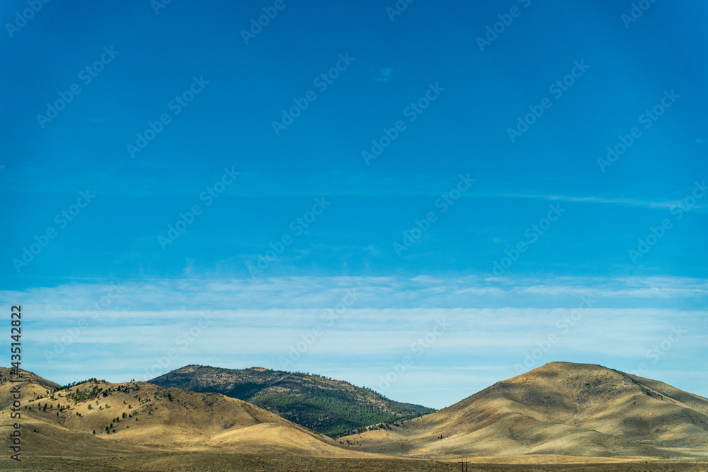 Beautiful arid Rolling hills landscape in northern California