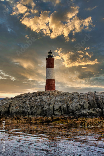 Les Éclaireurs, lighthouse in the end of the world