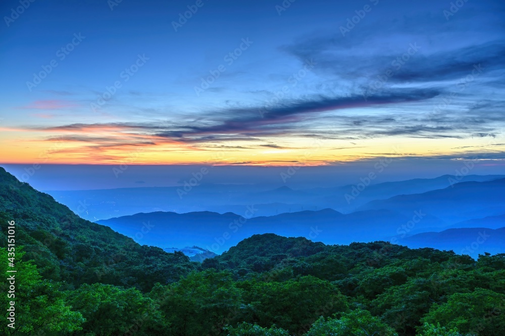 伊吹山から見た幻想的な夕焼け情景＠滋賀