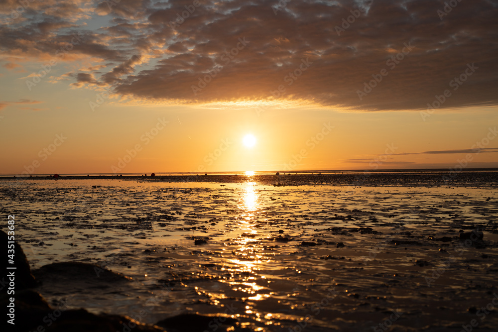 Obraz premium sunset at the beach