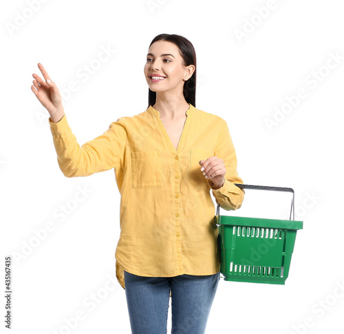 Young woman with shopping b...