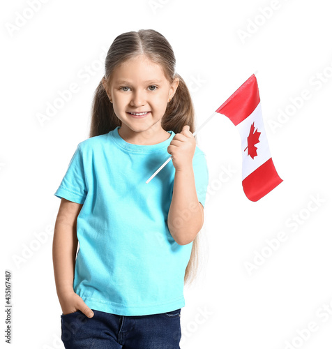Little girl with the flag o...