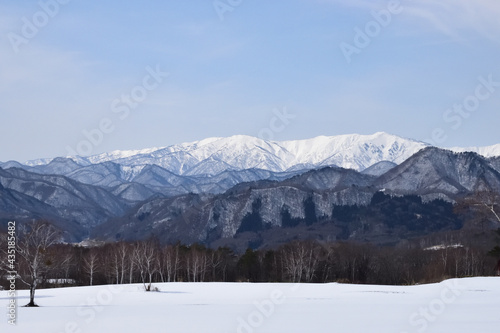冬山の景色 © LEPANNEAU