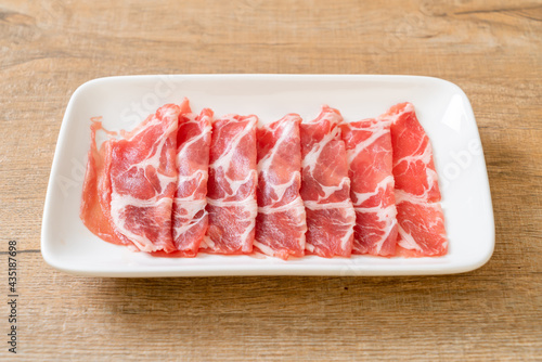 sliced collar pork raw
