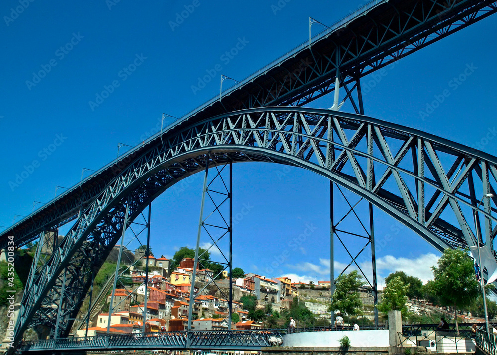 Dom Luis I bridge in Porto - Portugal 