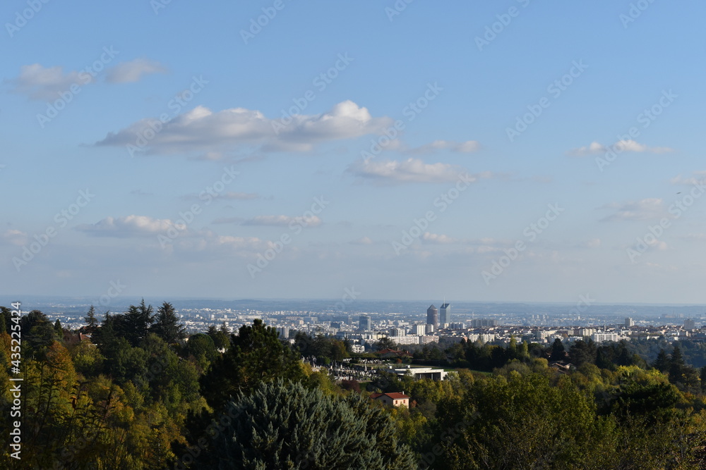 VUE SUR LYON DE SAINT CYR AU MONT D'OR