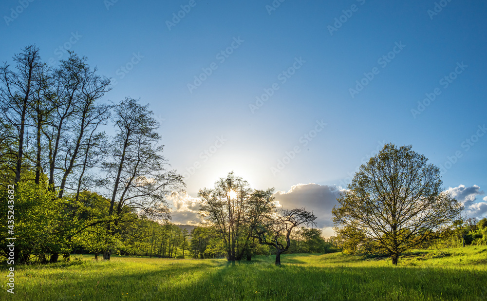 Sonne und Regen in den Abendstunden in Bad Orb Sonne und Regen in den Abendstunden in Bad Orb
