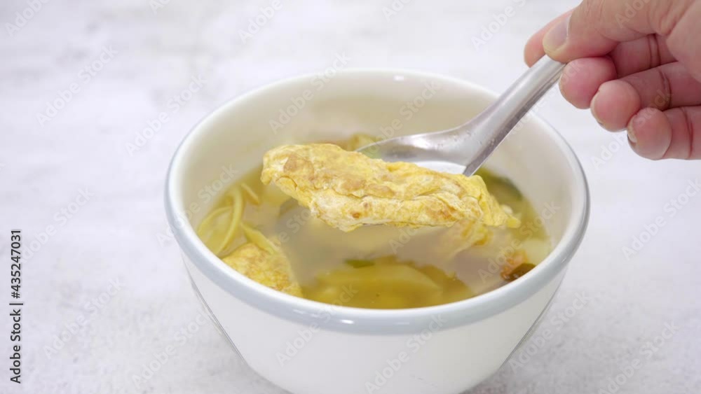 Soft tom yum is popular as a home-style Thai food. The main ingredients are omelet, mushroom, onion, broth, galangal, pepper. There are many delicious flavors, spicy, sour, sweet, salty