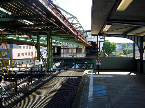 Depot der berühmten Wuppertaler Schwebebahn am Bahnhof Oberbarmen photo