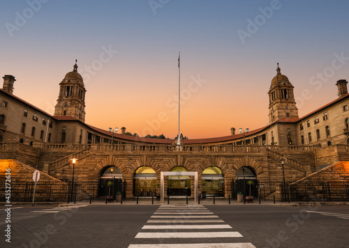 Obraz na płótnie Union Building's front entrance at sunset in Pretoria South Africa w salonie