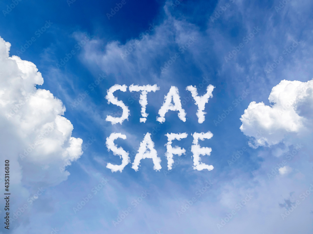 Fototapeta premium Blue sky background with white fluffy cloud message 