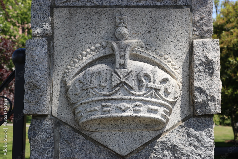 Queen's crown sculpted in rock