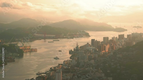 夕霧の尾道水道・尾道市街・夕景
