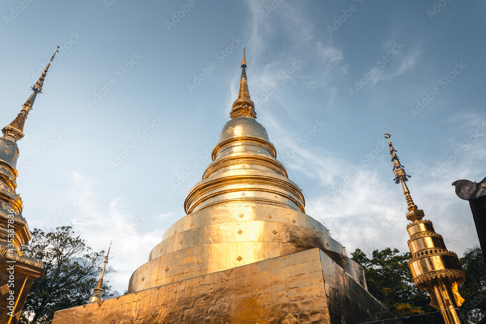 Golden Thai temples and pagodas
