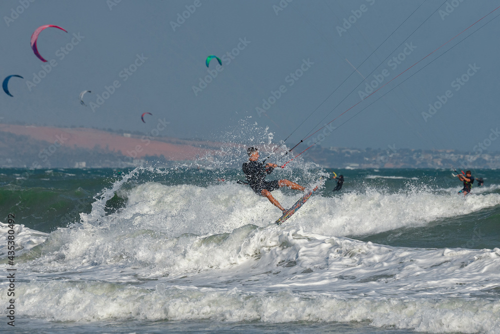Obraz premium Kitesurfer In Action