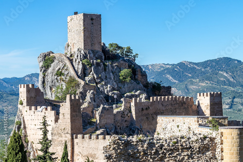 Cuadro en lienzo La Iruela Castle, old enclave of defensive origin located in the Spanish municipality La Iruela, two kilometers from Cazorla in Jaen