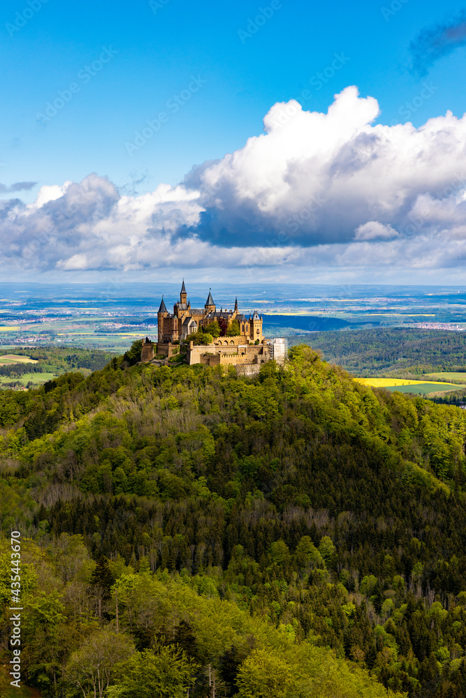 Burg Hohenzollern im Frühling