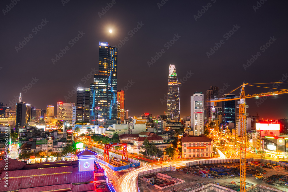Obraz premium Ho Chi Minh City Cityscape at Dusk