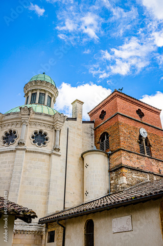 La Basilique Saint-Sixte d'Ars photo