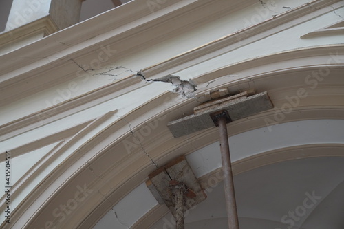 Dangerous crack after earthquake