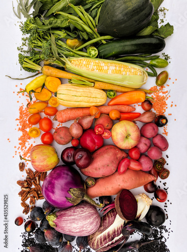 Fototapeta Naklejka Na Ścianę i Meble -  colorful fruits and vegetables