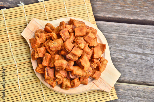 Pork Crackling from lard