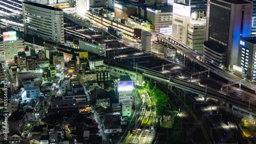 都市と鉄道の夜景 タイムラプス ズームイン 都市と鉄道の夜景 タイムラプス ズームイン