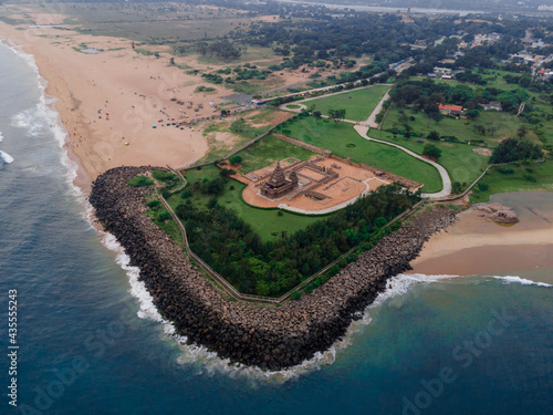 Fotografie A temple in seashore region