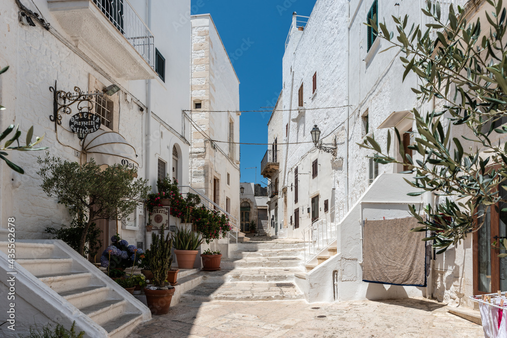Naklejka premium Glimpses of ancient Puglia. The white city. Ostuni.
