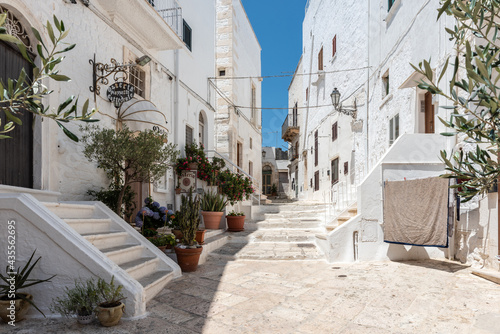 Fototapeta Naklejka Na Ścianę i Meble -  Glimpses of ancient Puglia. The white city. Ostuni.