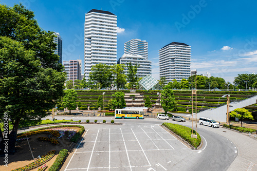 初夏の埼玉県川口市の川口駅前の風景　5月 photo