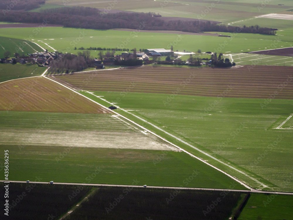 vue aérienne de la campagne à Frenelles-en-Vexin dans l'Eure en France