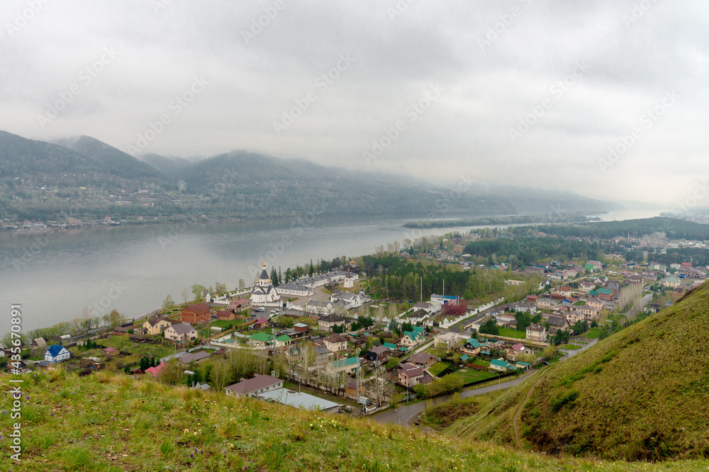 Fototapeta premium A rainy spring day on the banks of the Yenisei