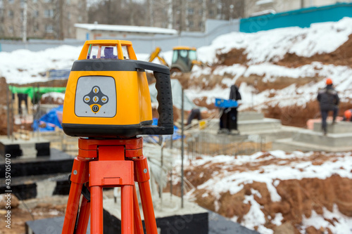 фотографія Laser rangefinder at a construction site