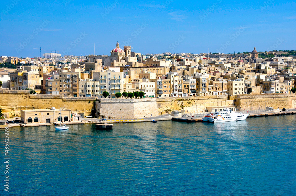Zoom in Malta