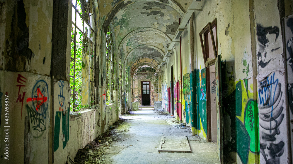 Fototapeta premium Abandoned madhouse in Italy